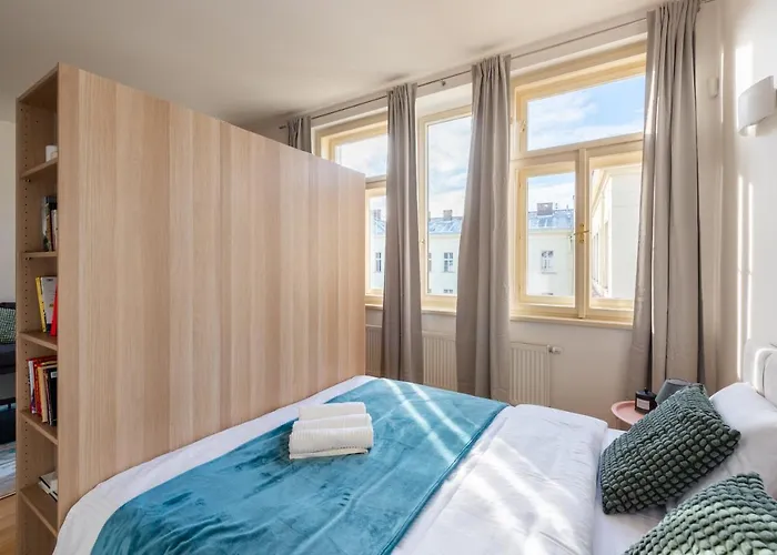 Spacious Near The River