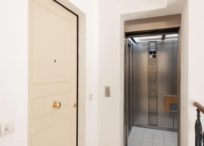 Spacious Near The River شقة