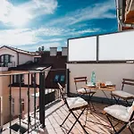 Spacious Near The River