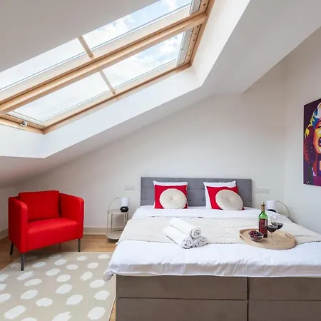 아파트 Spacious Near The River