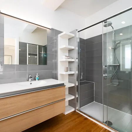 Spacious Near The River *