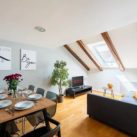 Duplex I Center I Palladium
